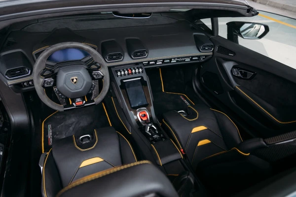 Lamborghini Evo Spyder
