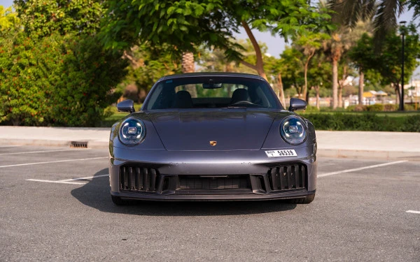 Grey Porsche 911 Carrera GTS Photo 7