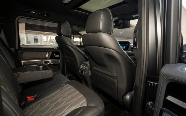 Matte Black Mercedes G63 AMG Photo 20