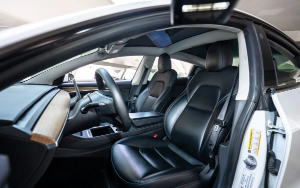 Tesla Model Y Long Range