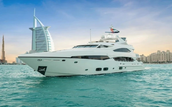 Sunseeker Lucien